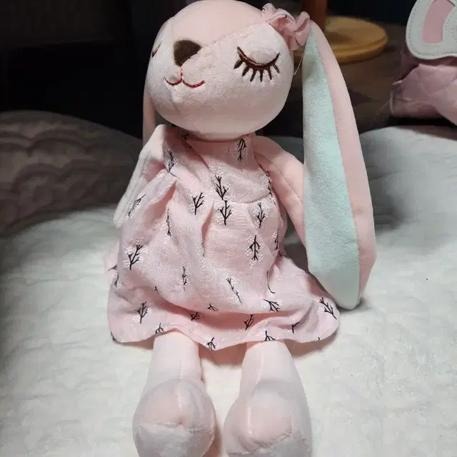 새상품 핑크토끼인형