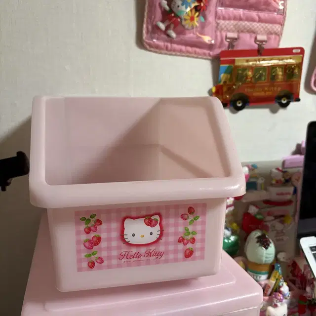 고전키티 딸기 보관함