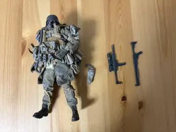 쓰리에이토이즈 wwrp grunt 액션 피규어