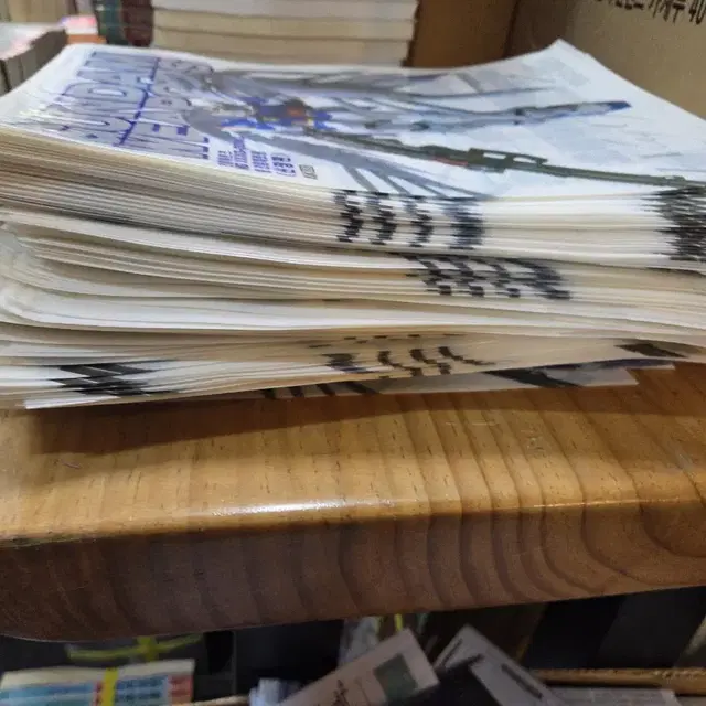 건담파일집외에 다른 종류의 파일들도 몇종류가 있습니다.