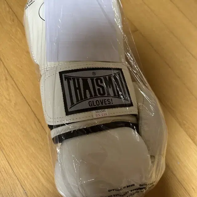 타이사미 16온스 글러브 화이트