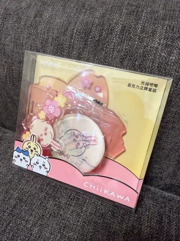 MINISO 중국 한정판 치이카와(먼작귀) 벚꽃 계절 배지 스탠드 세트