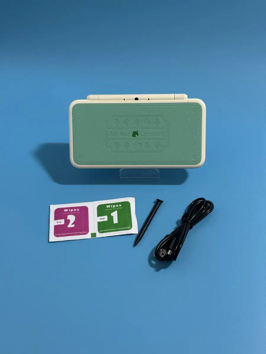 뉴닌텐도 2DSXL 튀동숲에디션 (국내정발 , 포켓몬뱅크 , 풀구성)