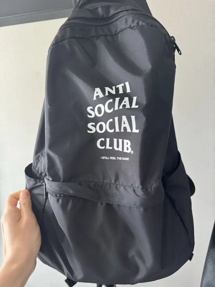 안티소셜소셜클럽 백팩