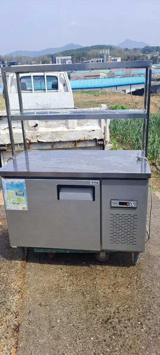 Woosung1200TableFridgePalmida