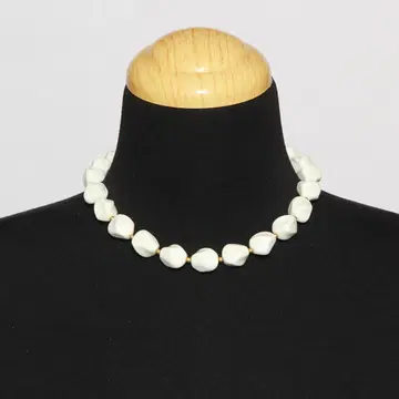 빈티지 TRIFARI (트리파리) 화이트 숏 목걸이 레트로