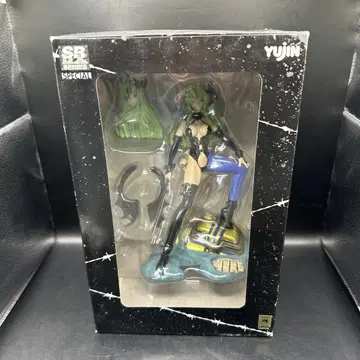 유진 피규어 뱀파이어 세이버 모리건