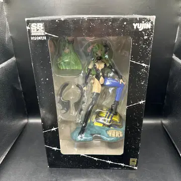 유진 피규어 뱀파이어 세이버 모리건