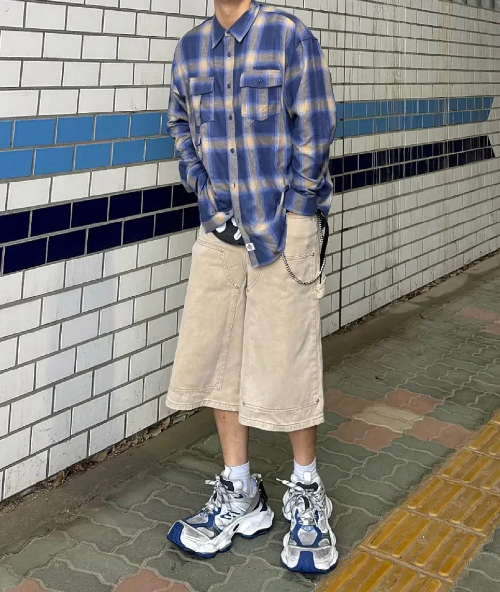 발렌시아가 카고 스니커즈 블루 42사이즈