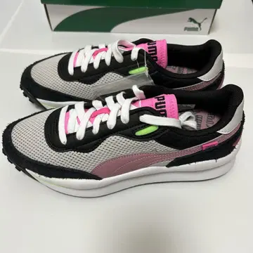 새상품 PUMA 스니커즈 스타일 라이더 네오 아카이브 25cm