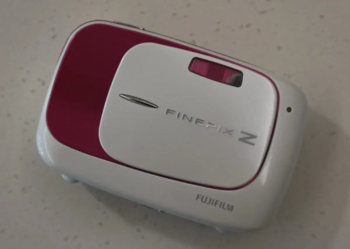 Fujifilm FinePix Z37 (mint condition) digital camera
