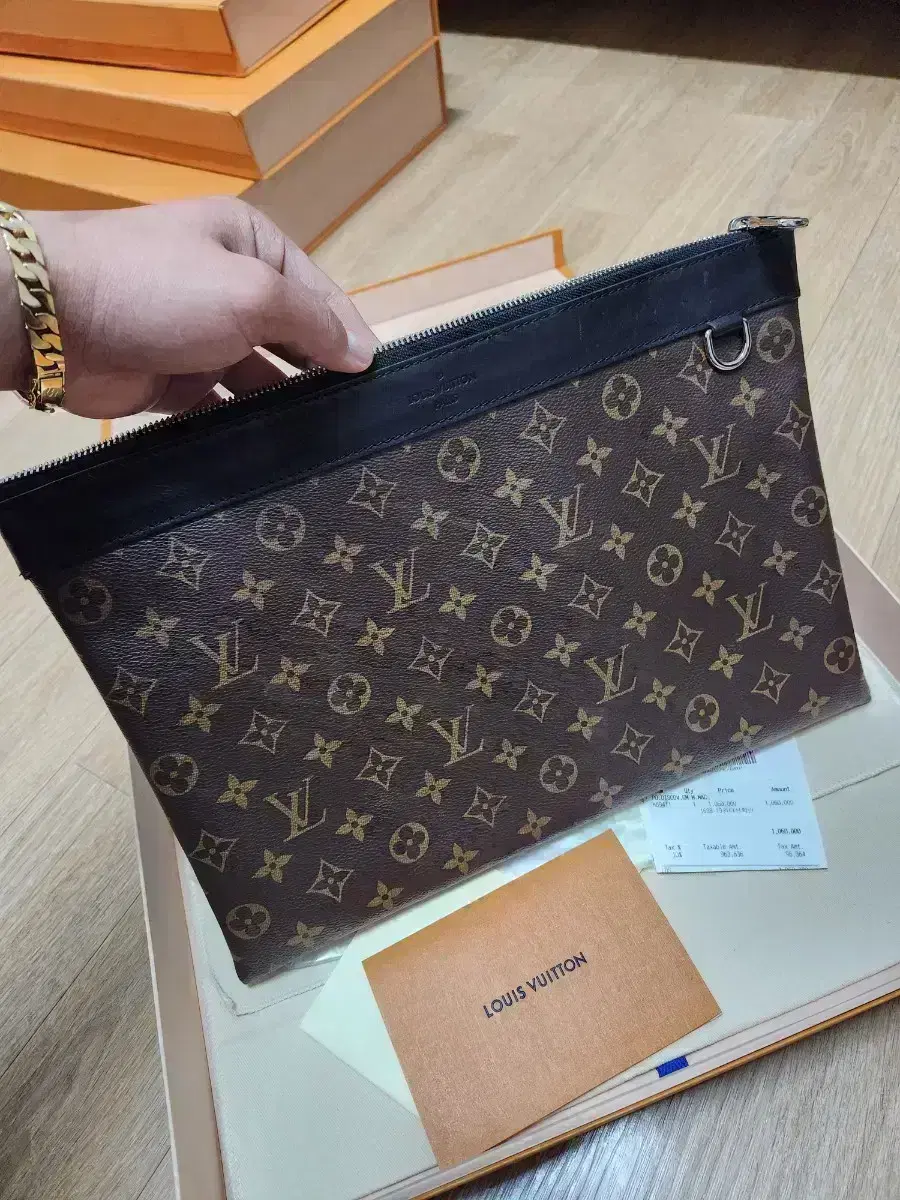 루이비통 모노그램 디스커버리 클러치 GM