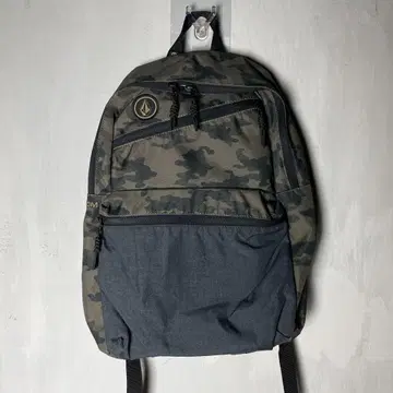 #585 VOLCOM 백팩 academy 백팩 새상품 카모플라쥬