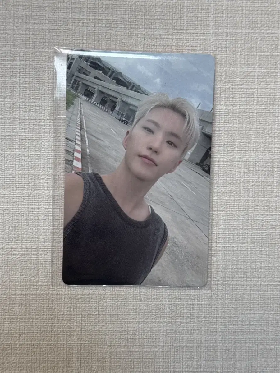 세븐틴 위버스샵 럭드 호시 권순영 포카 양도판매합니다