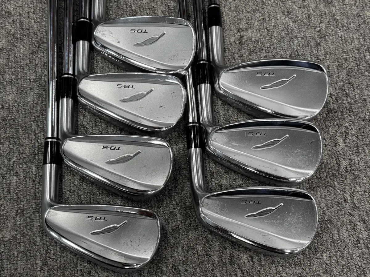 Potin TB5 Iron 7-piece set with ZELOS6 shafts for sale.