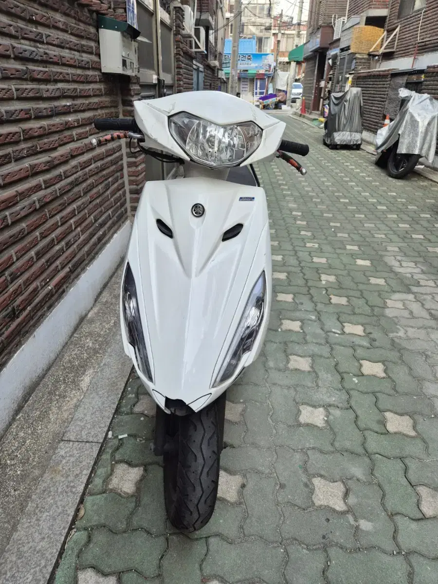 Yamaha Axis 125 18 year old scooter for sale