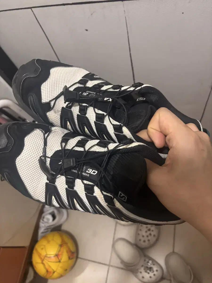 살로몬 xa pro 3d 바닐라 아이스 285