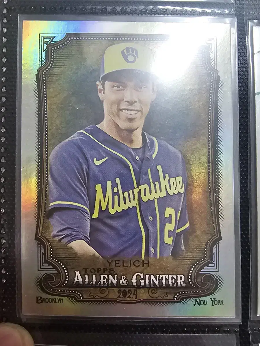 Milwaukee Yelich Baseball Card
