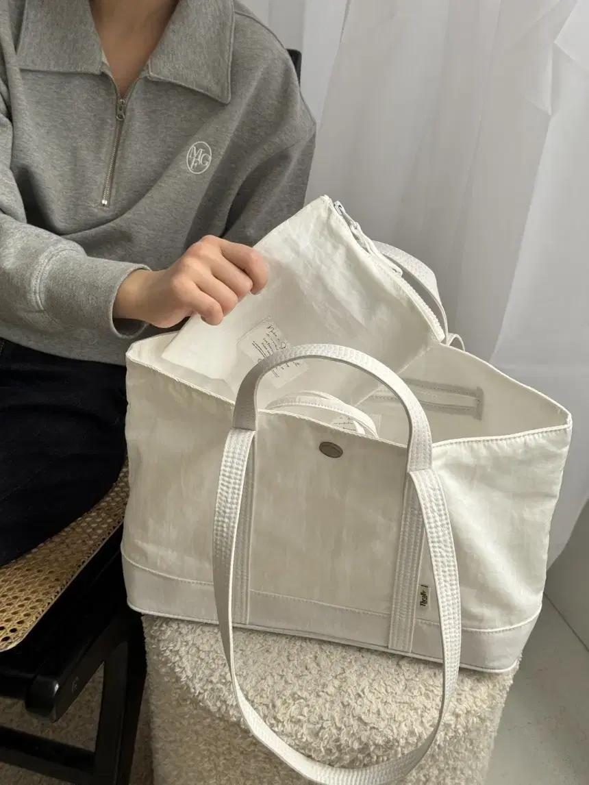 (새상품) 더알리 나일론 토트 숄더백
