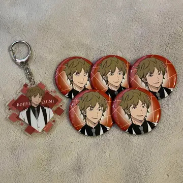 이즈미 코헤이 화이트 수트 캔뱃지