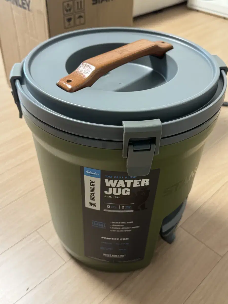 Stanley Water Jug 7.5L Exclusive Color Olive New Item