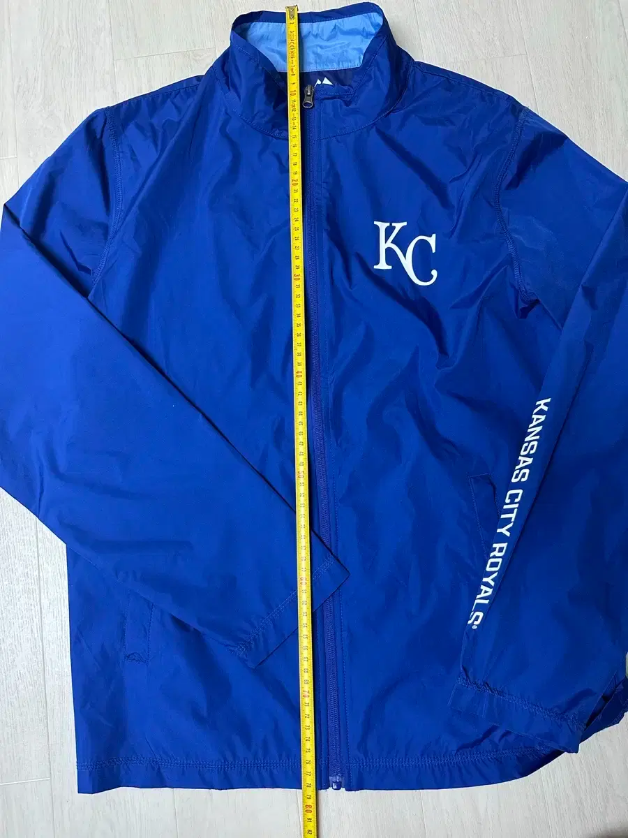 Mlb Kansas City Royals Majestic Windbreaker Worn Once