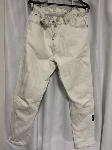 Off-White SLIM LOW CROTCH DIRT 테이퍼드 데님