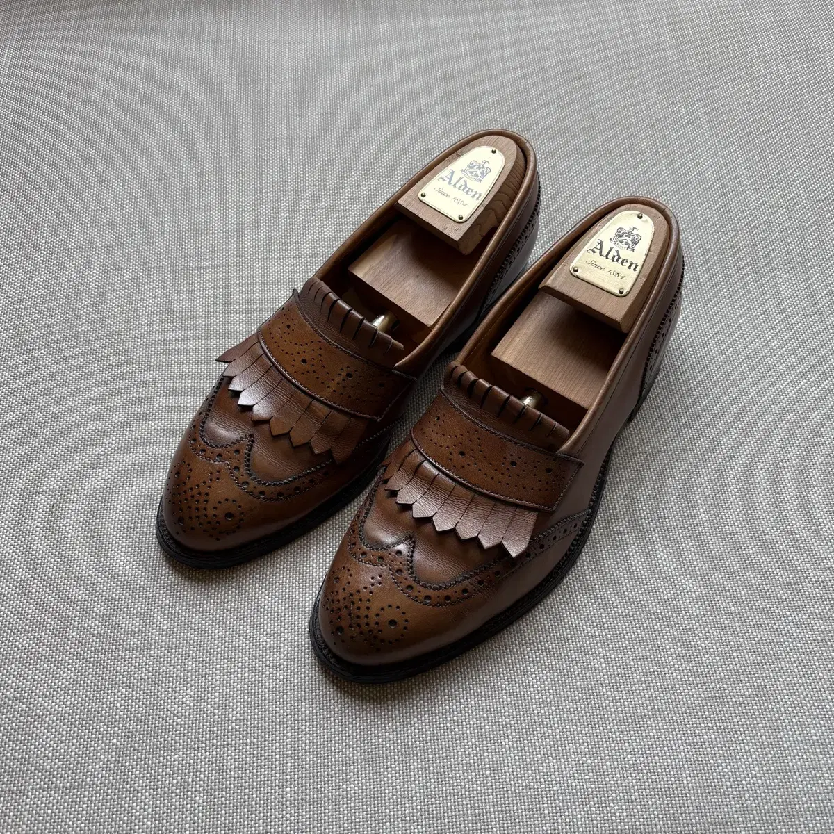 Alden 610 Wing Tip Fringe Loafer (8 1/2 BD, 265mm)