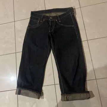 LEVI'S RED 카프리