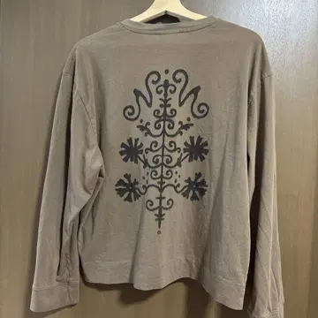 새상품급 Nanushka x Zara 롱 티셔츠