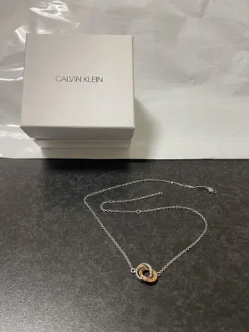 CALVIN KLEIN 인피니티 목걸이