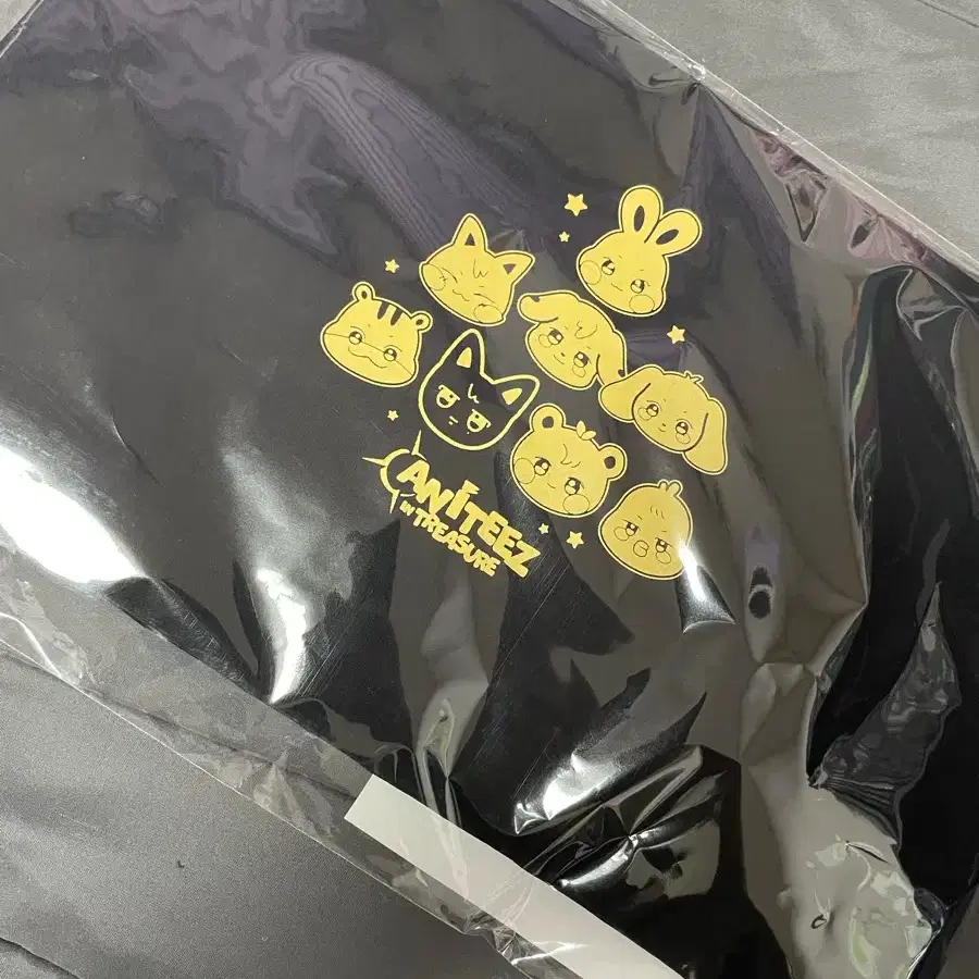 ATEEZ | 에이티즈 New) Ateez Aniteez PVC Shoulder Bag Ita Bag on