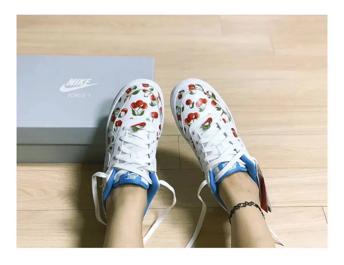 Nike Cherry Force GS 240