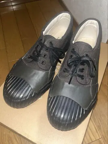 문스타 머드 가드 다크 그레이 방수 스니커즈 25.5cm