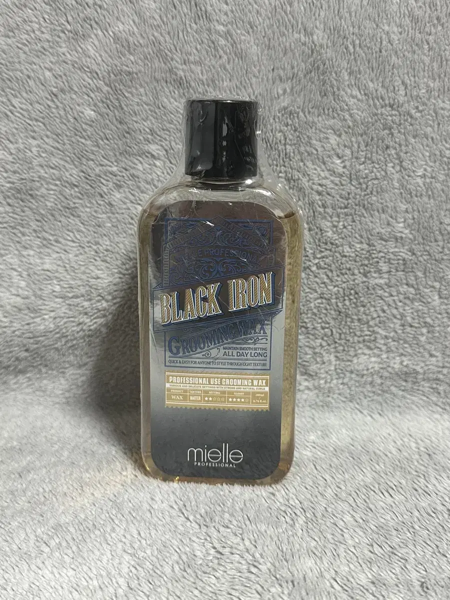Miel Black Iron Grooming Wax