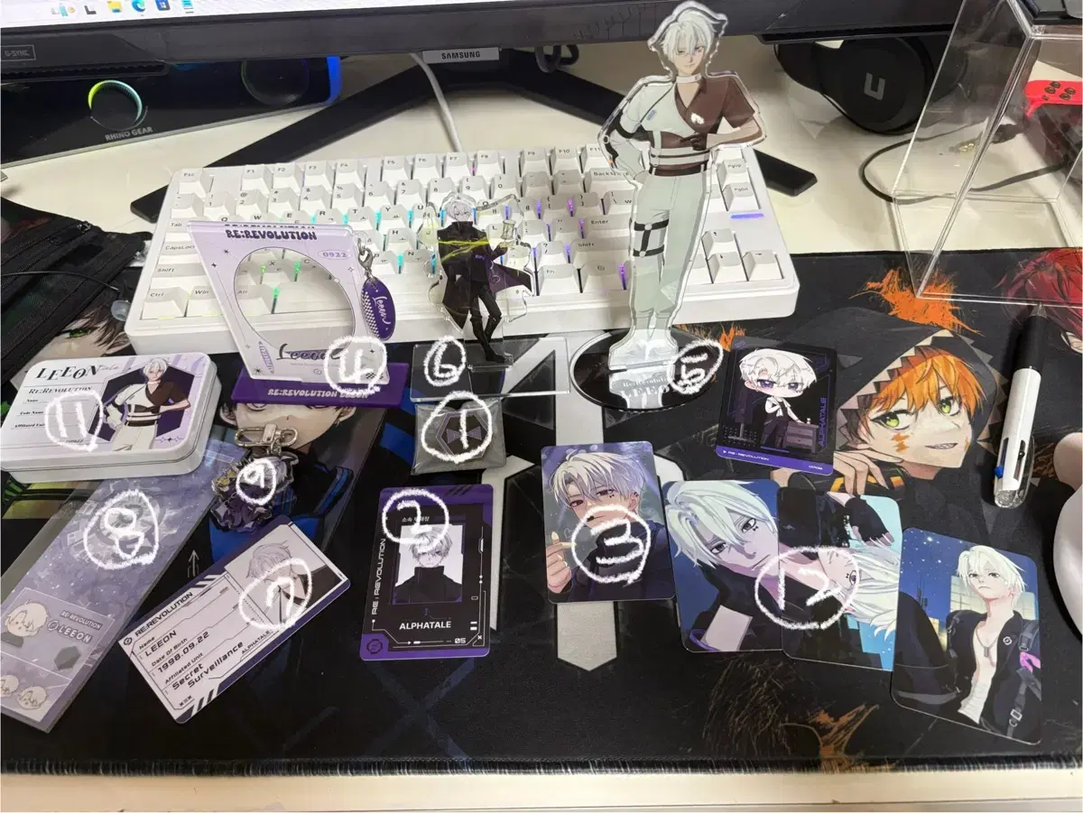 리레볼루션 리온님 굿즈 판매