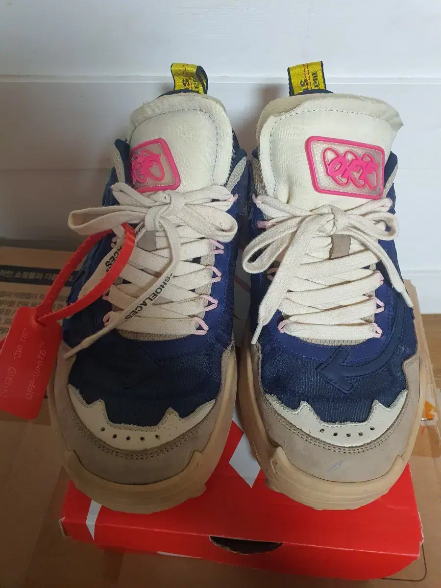 Off-White Sneakers Size 41