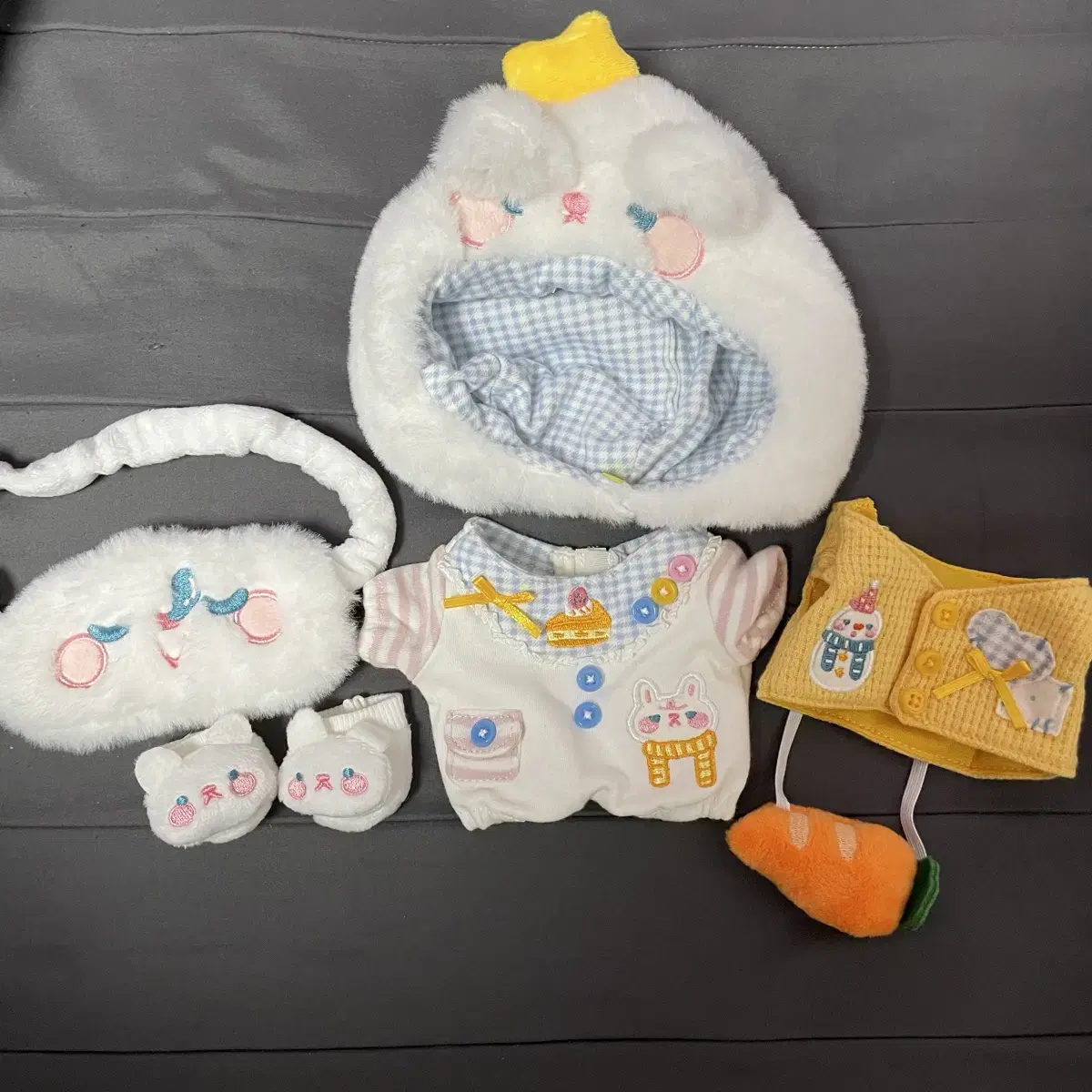 미사용)20cm 솜인형 토끼옷 양도