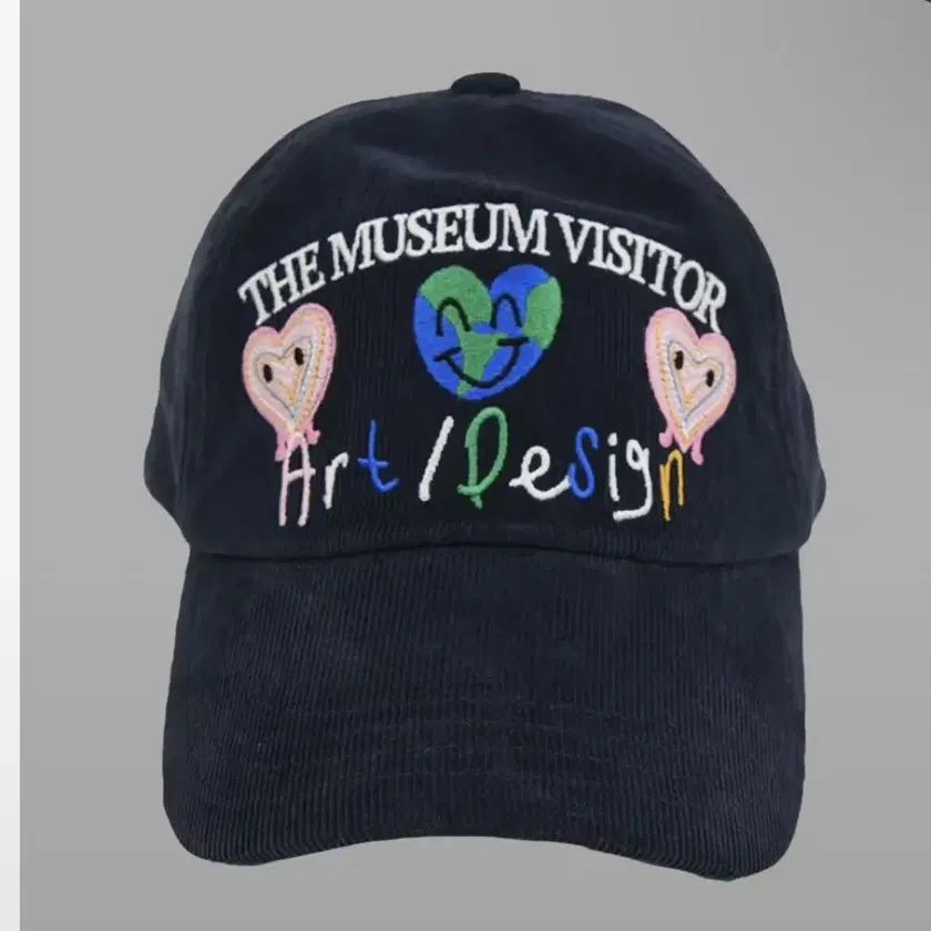 Shop THE MUSEUM VISITOR on Bunjang Global Site.
