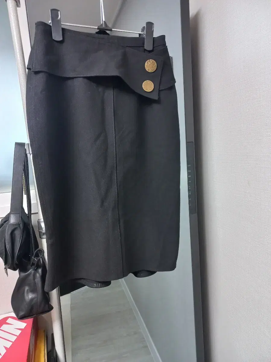 한섬 타임 미디스커트