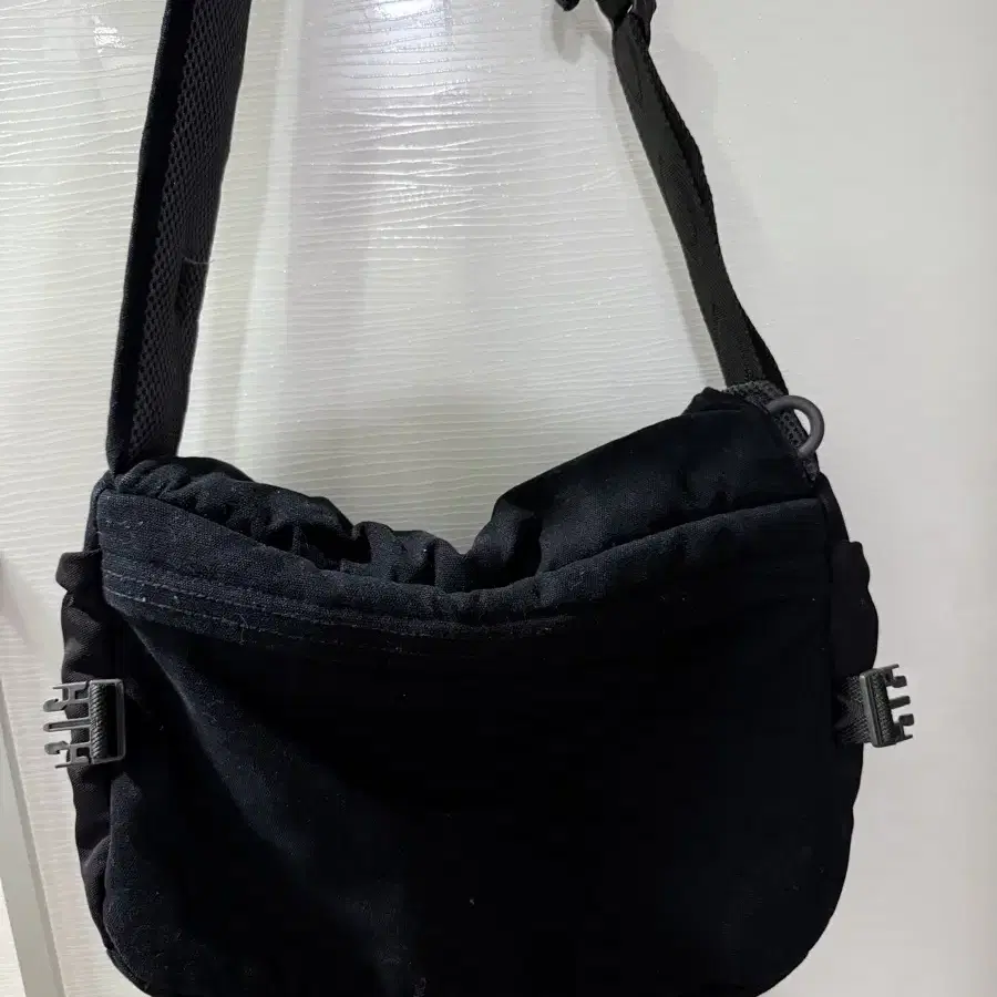 ★早期完売★MISCHIEF★OXFORD MAIL BAG★送料・関税込★大人気 MSCHF] OXFORD MAIL BAG /追跡付