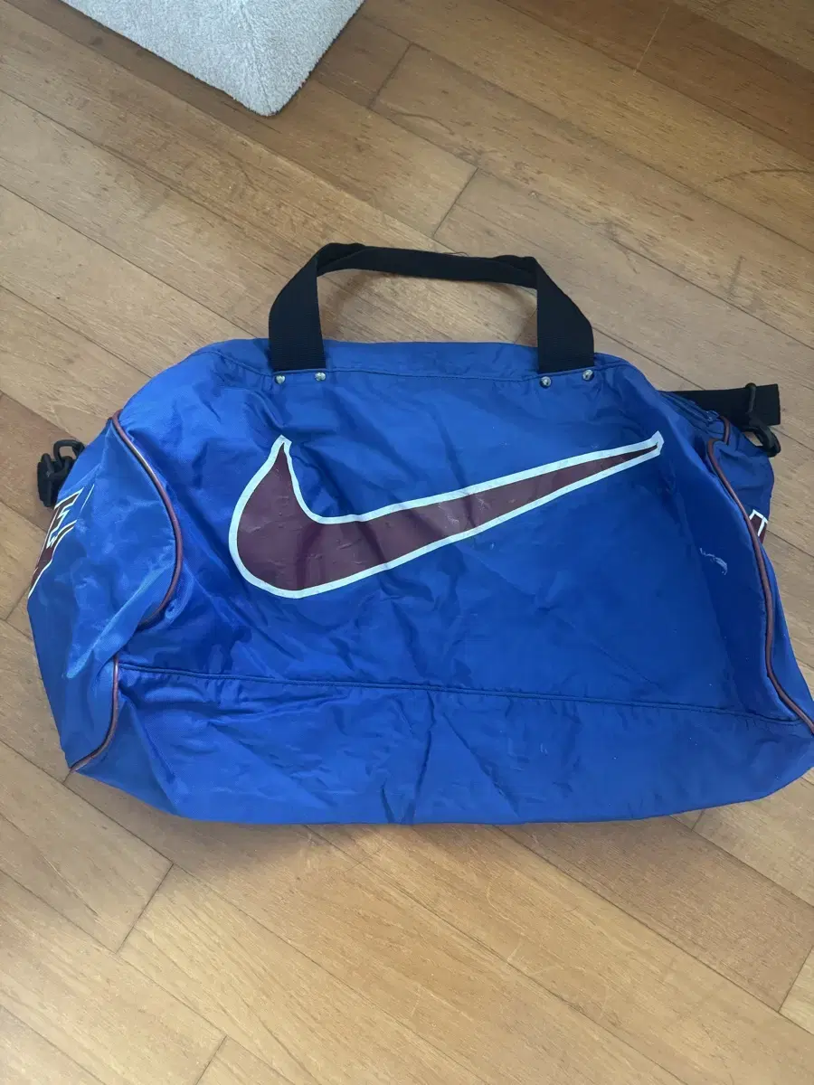 Nike duffel bag