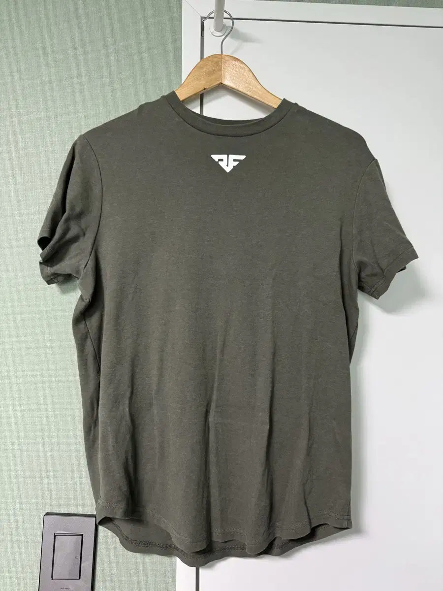 ROC FIT 반팔티 M