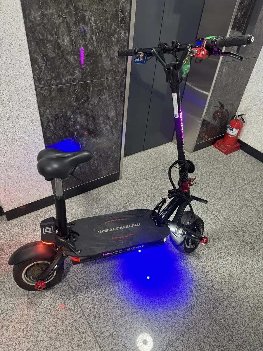 전동킥보드 듀얼트론 썬더2