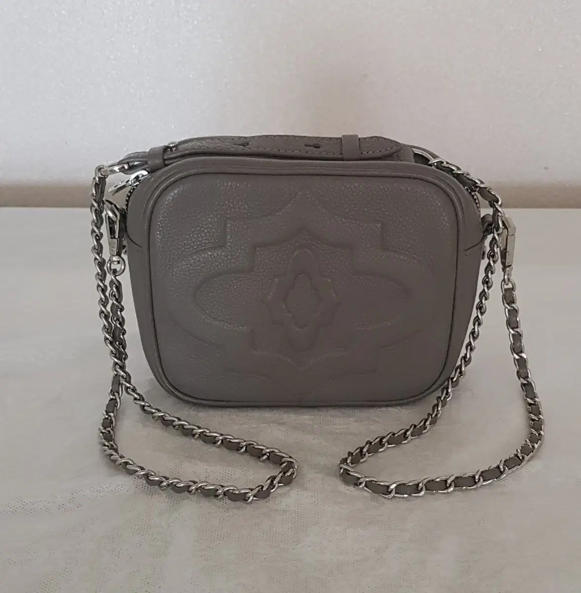 (Almost new) OYANI bag (Taylor mini bag)