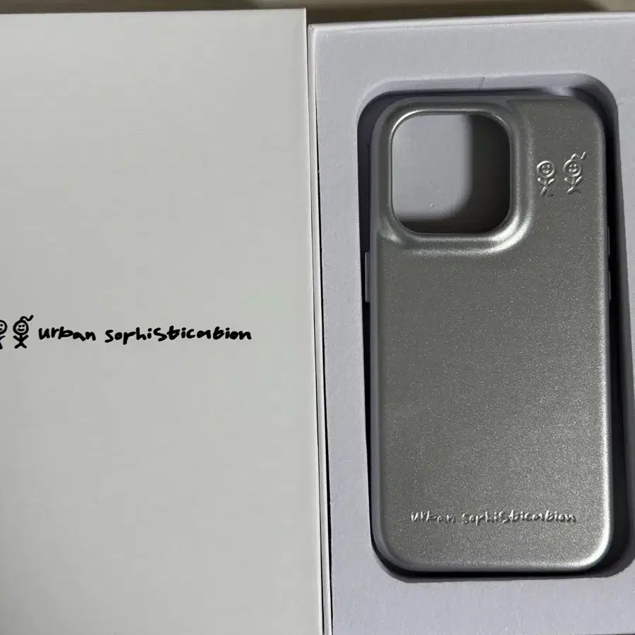 Urban Sophistication iPhone 15 Pro Skinny Case Chrome #어반소피