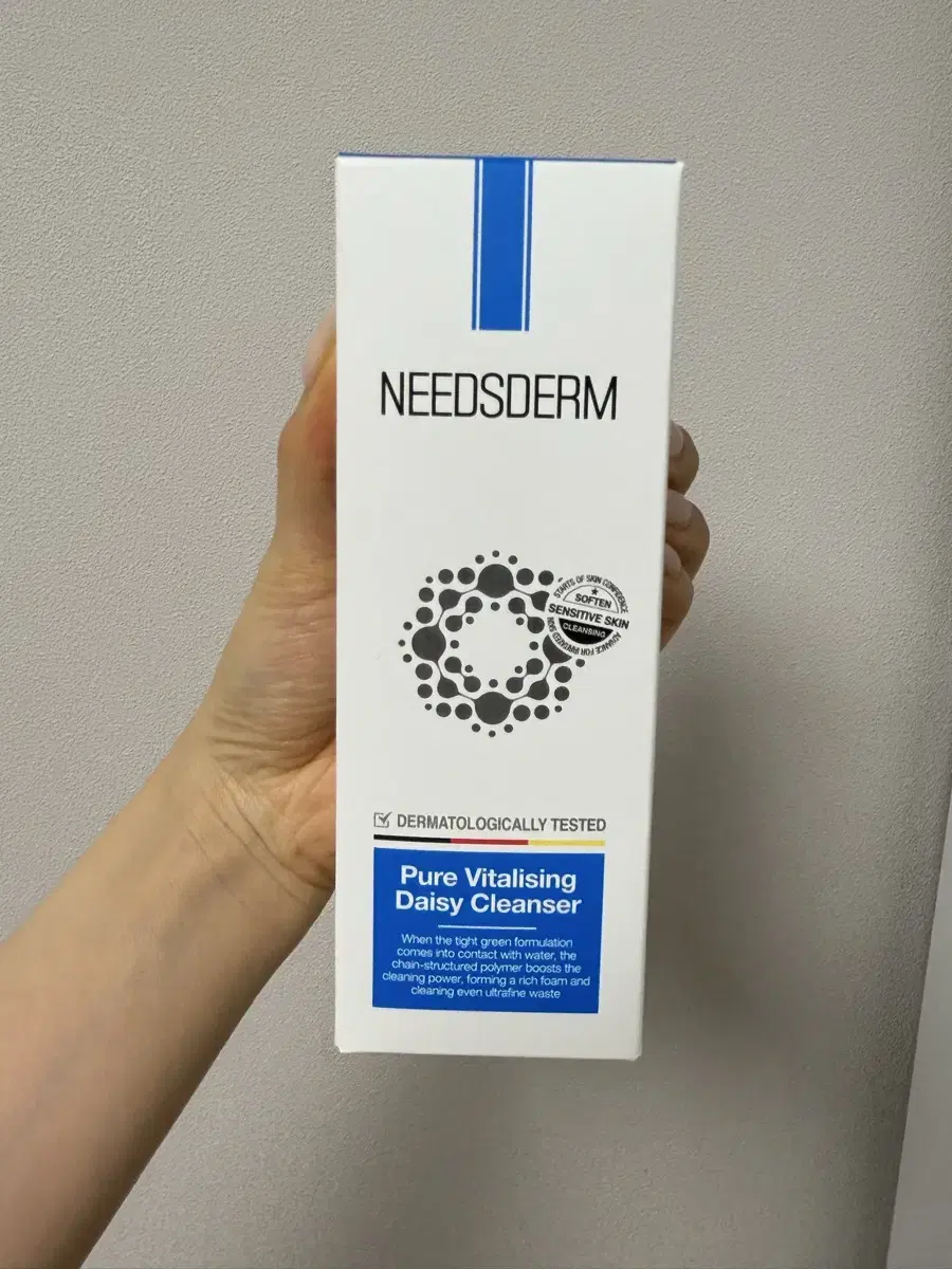 새상품) 니즈덤 퓨어 바이탈라이징 데이지 클렌저