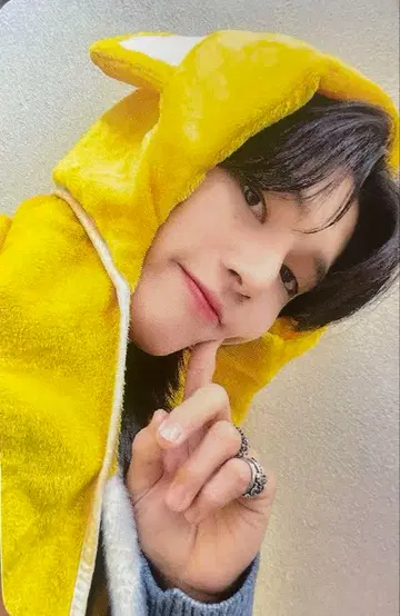 ATEEZ 헬로라이브 라키도우용 골든 아워