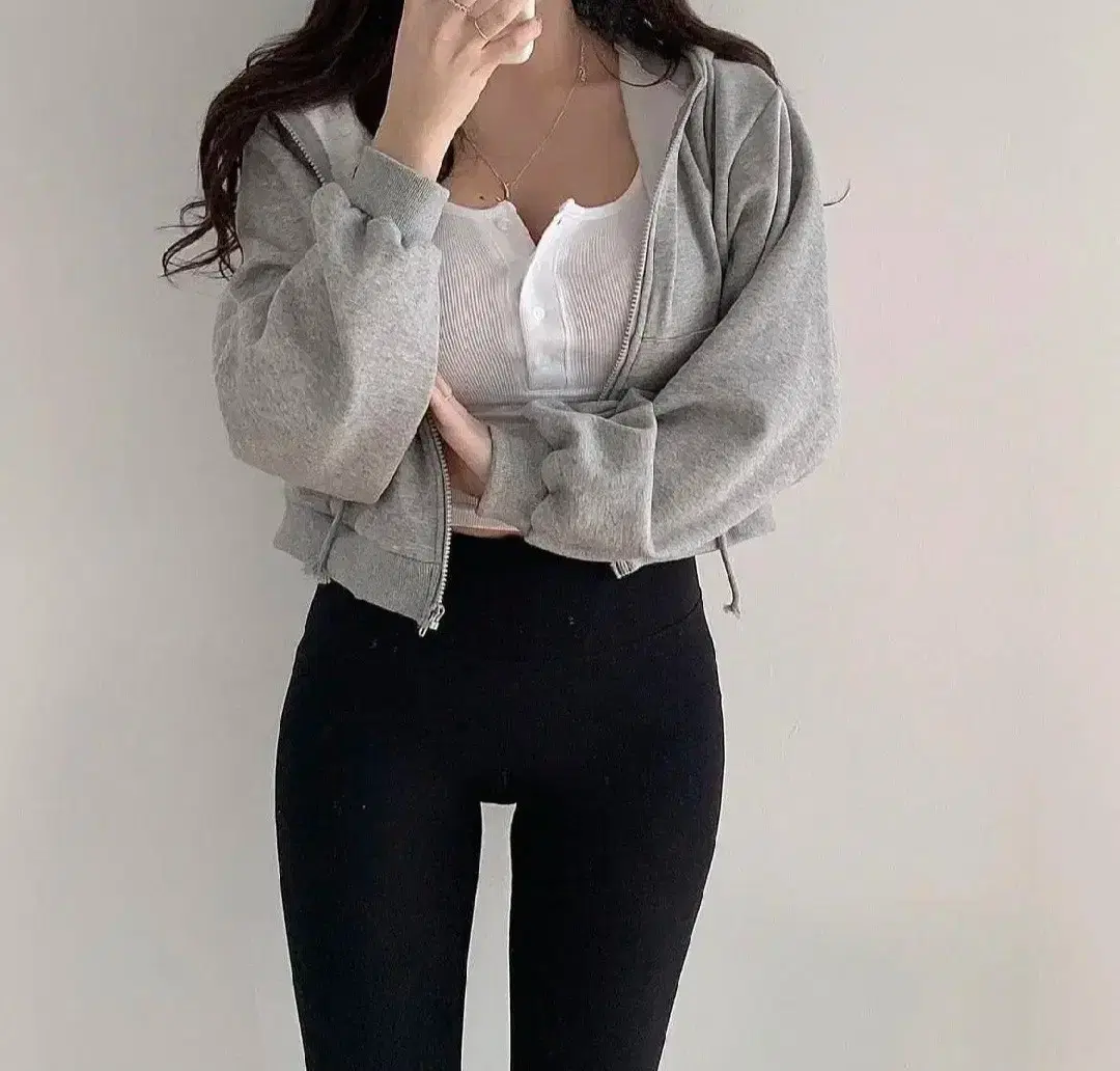 에이블리 크롭 후드집업 그레이