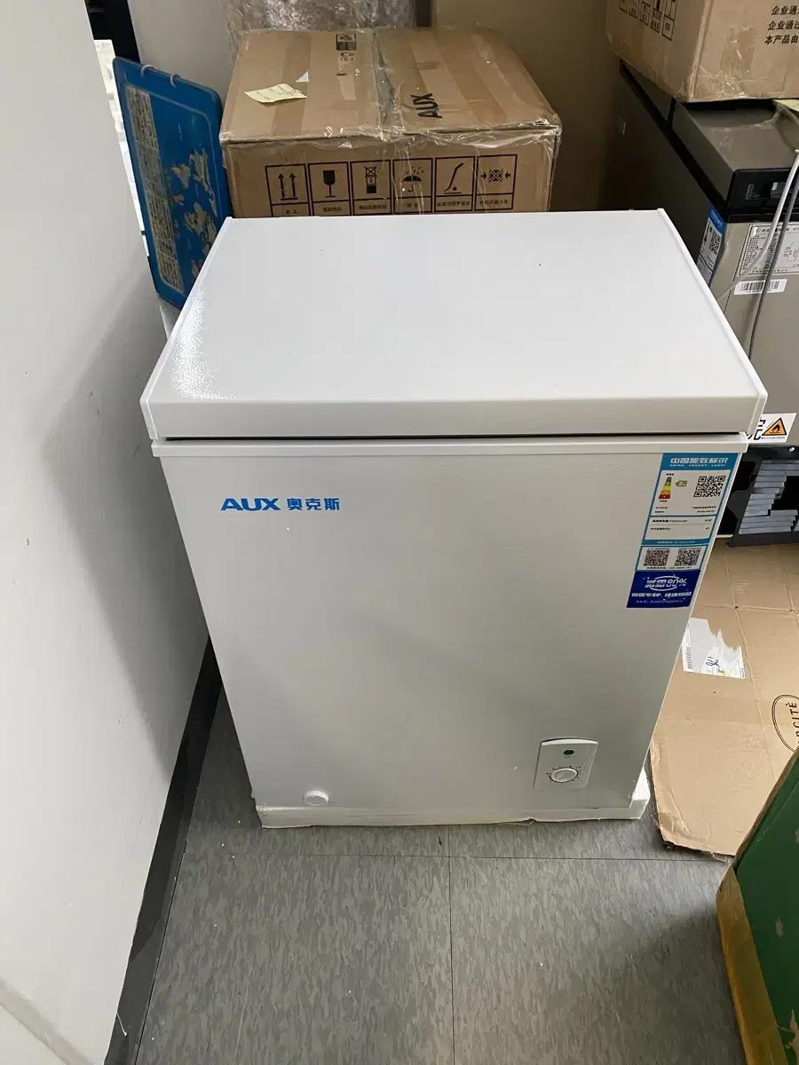 [미사용] 60L 화이트 냉동고 냉장고